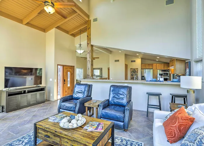 Mountain-view Deck: Bright Holiday home Sedona